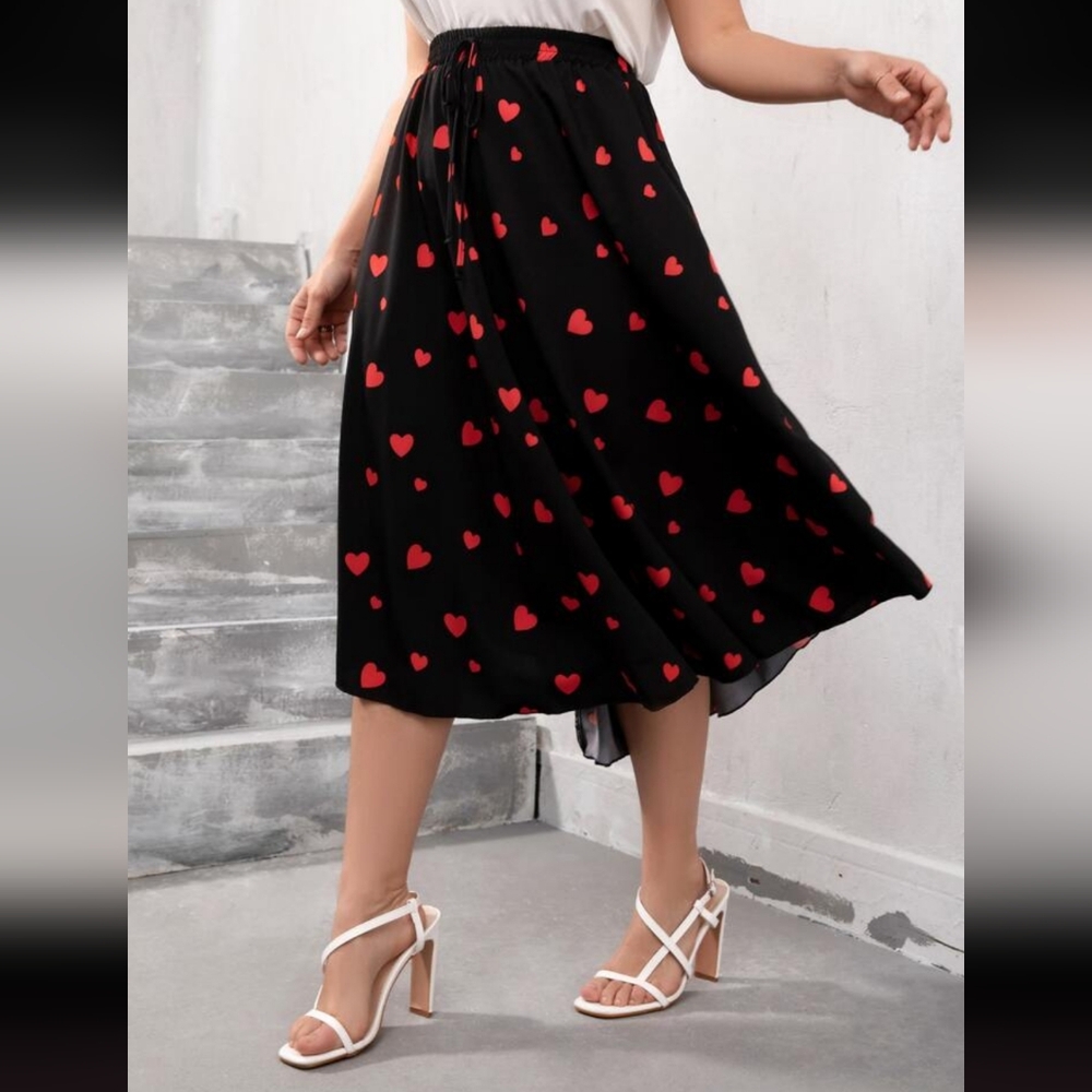 Black Heart Print Midi Skirt